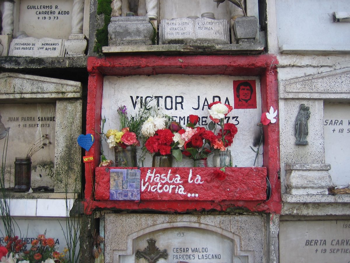 Zeven voormalig Chileense soldaten veroordeeld voor moord op zanger Víctor Jara