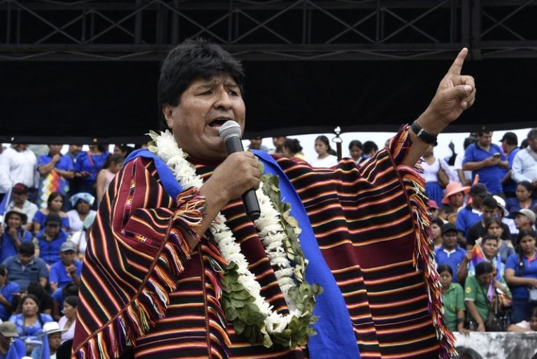Bolivia: rechter gearresteerd die arrestatiebevel tegen Evo Morales annuleerde