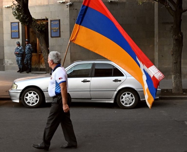 ‘Is er iemand die serieus denkt dat Armeniërs kunnen integreren in Azerbeidzjan?’ ‘Is er iemand die serieus denkt dat Armeniërs kunnen integreren in Azerbeidzjan?’