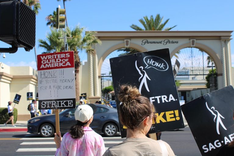 Akkoord bereikt in Hollywood: staking scriptschrijvers waarschijnlijk voorbij
