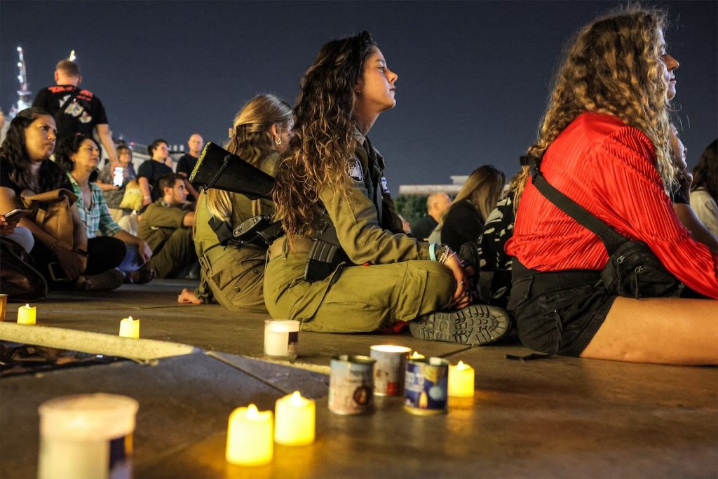 De vrouwelijke soldaten die waarschuwden voor Hamas – maar genegeerd werden