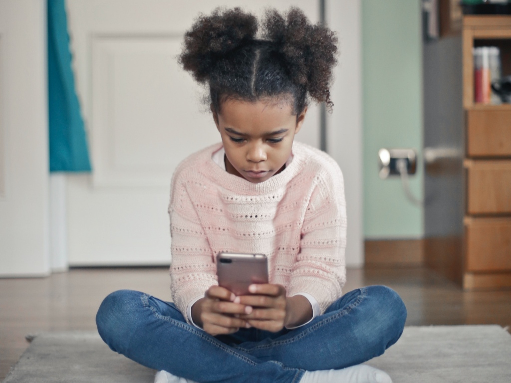 Hoe een online fout van je kind je leven overhoop kan gooien