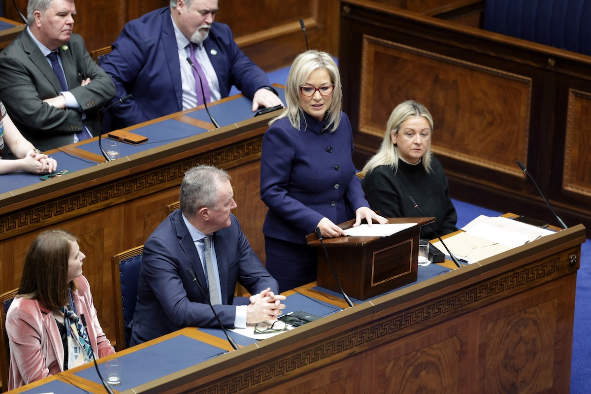 Noord-Ierland krijgt voor het eerst een Sinn Féin-premier met Michelle O’Neill
