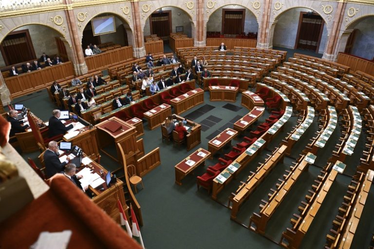 Regeringspartij Hongarije blokkeert NAVO-stemming over Zweden Regeringspartij Hongarije blokkeert NAVO-stemming over Zweden