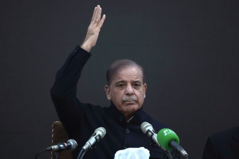 Pakistan: Shehbaz Sharif voor de tweede keer verkozen tot premier Pakistan: Shehbaz Sharif voor de tweede keer verkozen tot premier