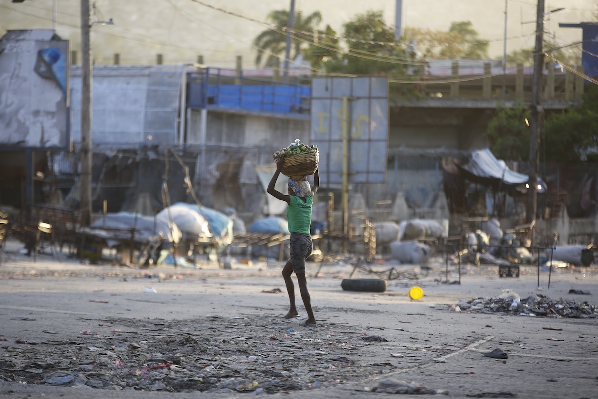 Bendegeweld laait op in hoofdstad Haïti bij afwezigheid premier