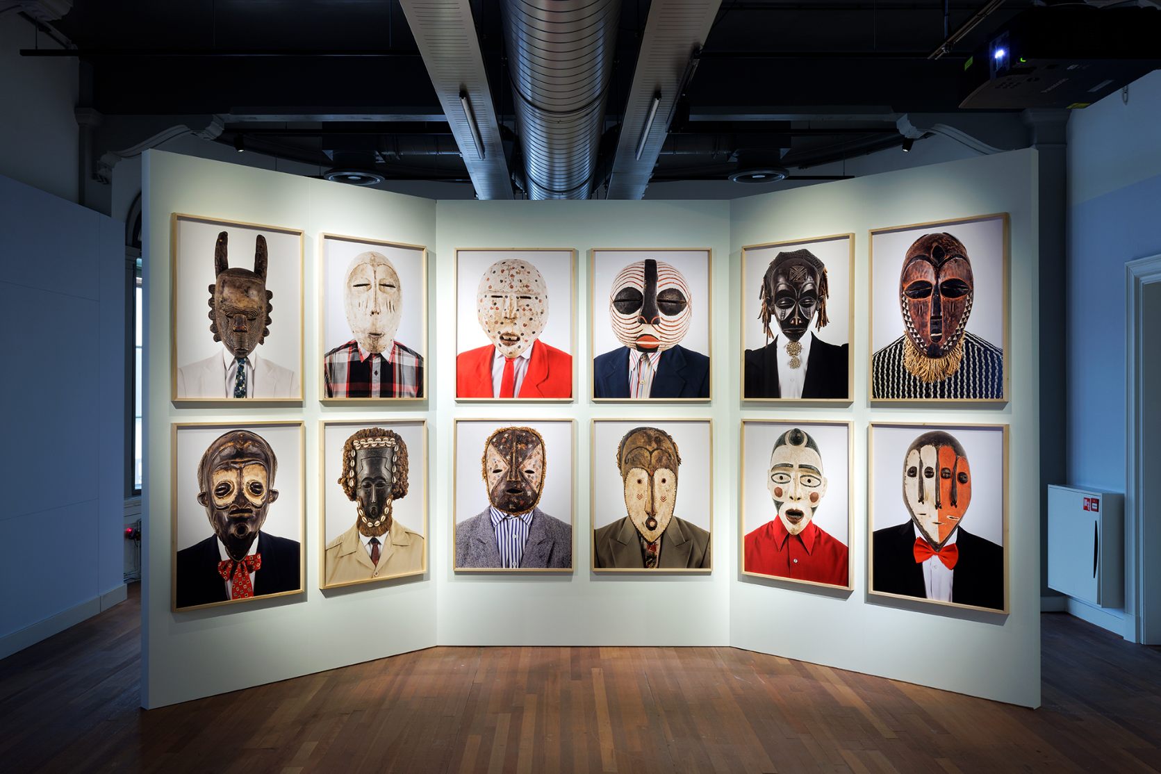 ‘We zijn uniek, maar delen een world in common’ Edson Chagas Tipo Passe serie 2014 fotocredit Aad Hoogendoorn