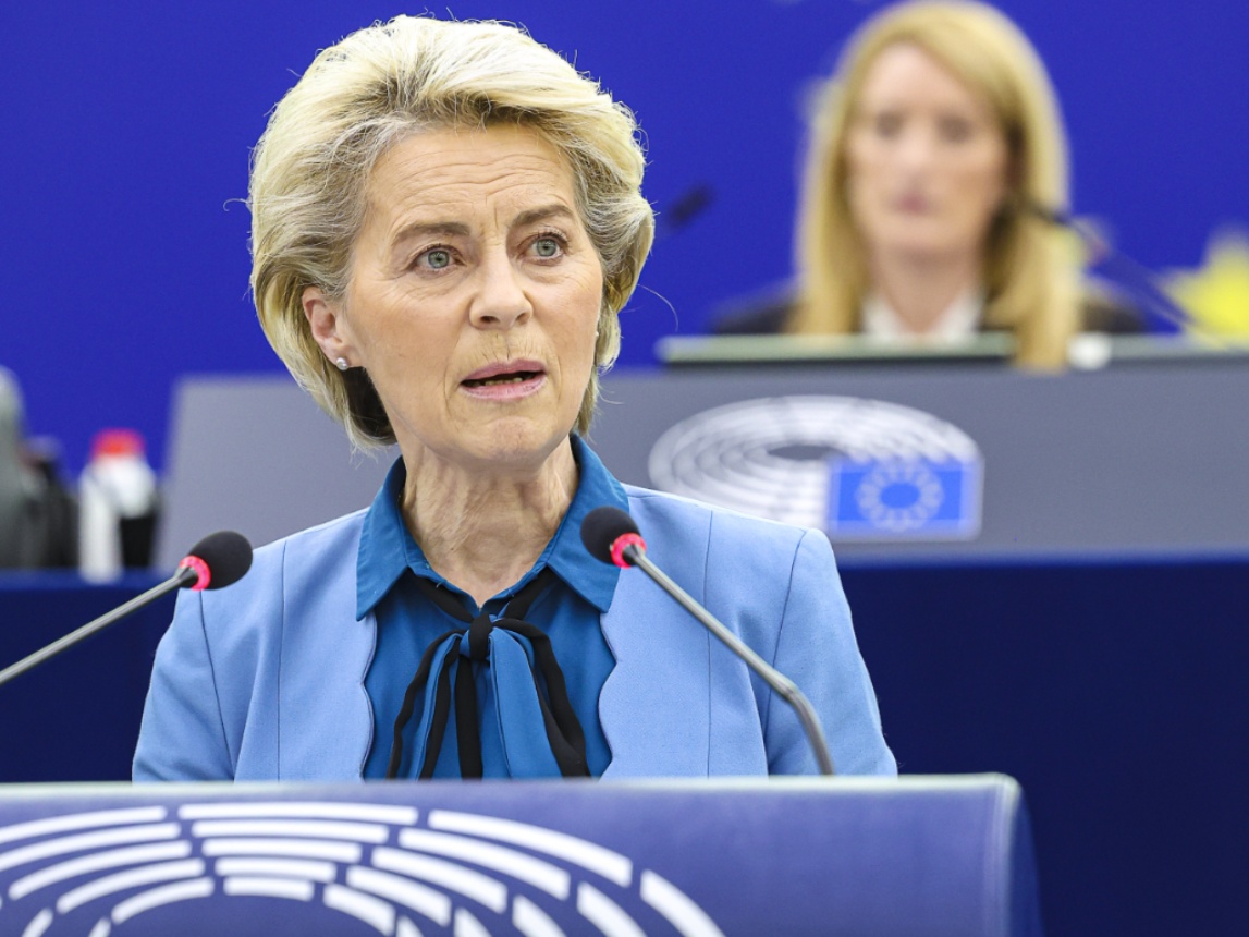 Europese Commissie stelt onderzoek in naar spionage door Hongarije