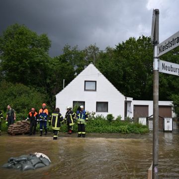 Damdoorbraken door hevige regenval in Zuid-Duitsland