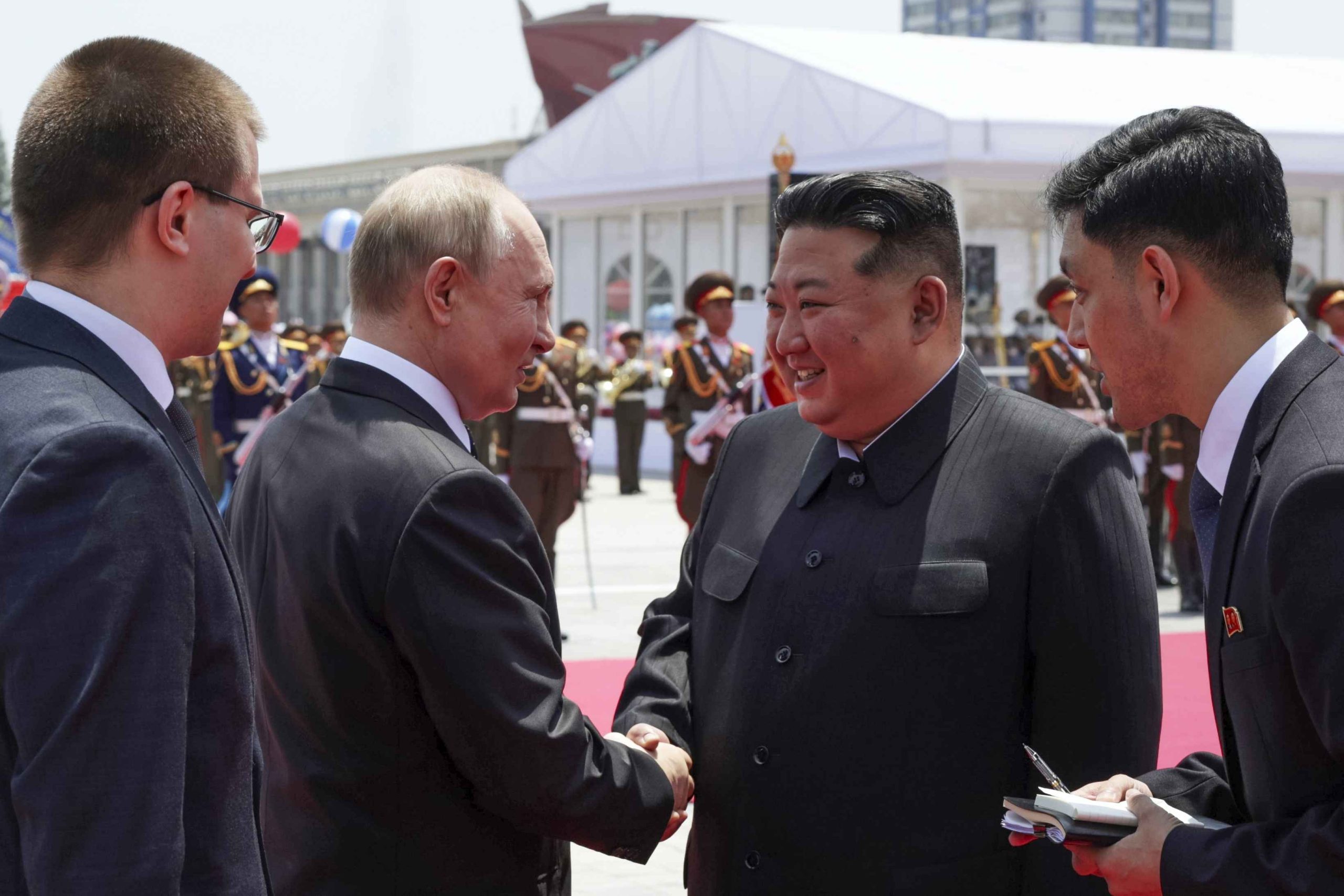Defensieovereenkomst tussen Moskou en Pyongyang treedt in werking