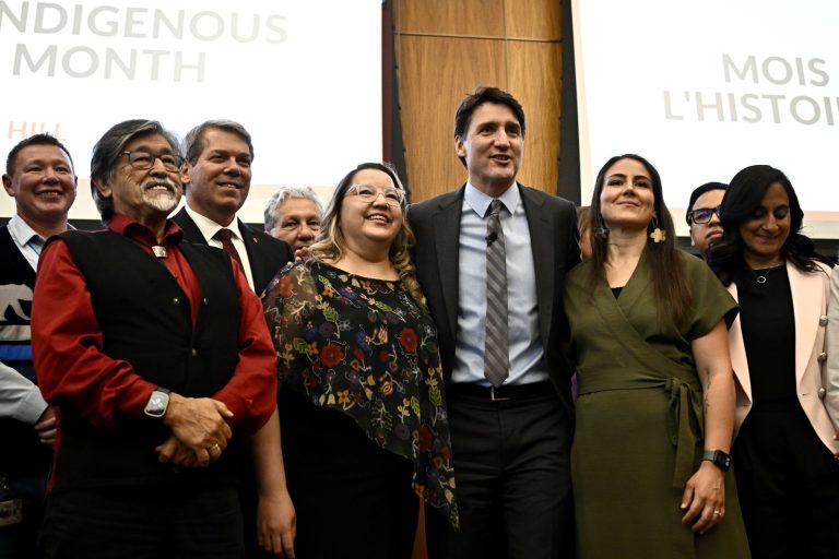 Canada investeert 48 miljard dollar in kinderbescherming voor inheemse jeugd