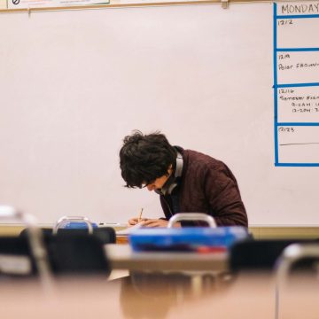 Scholen in rijke landen presteren slecht