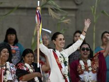 Mexico: Claudia Sheinbaum officieel ingehuldigd als eerste vrouwelijke president