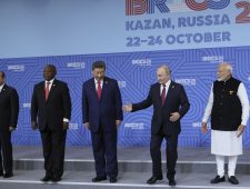 Poetin verwelkomt wereldleiders op BRICS-top in Kazan