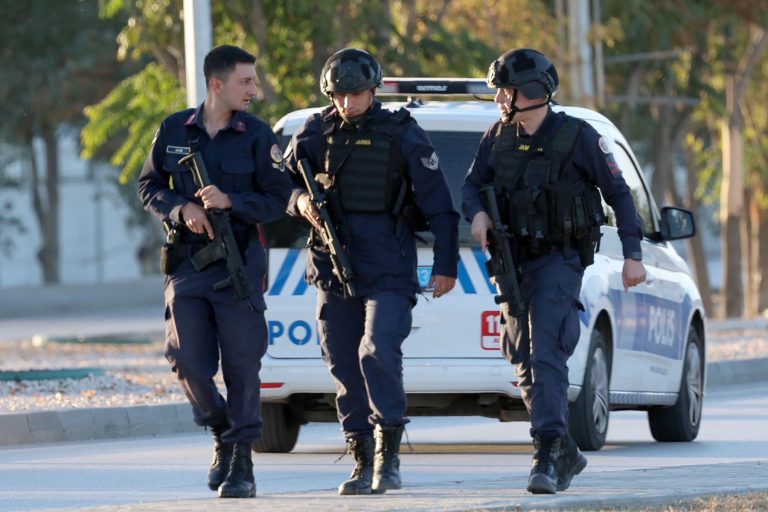 Turkije: 5 doden en 22 gewonden na een aanslag in de buurt van Ankara