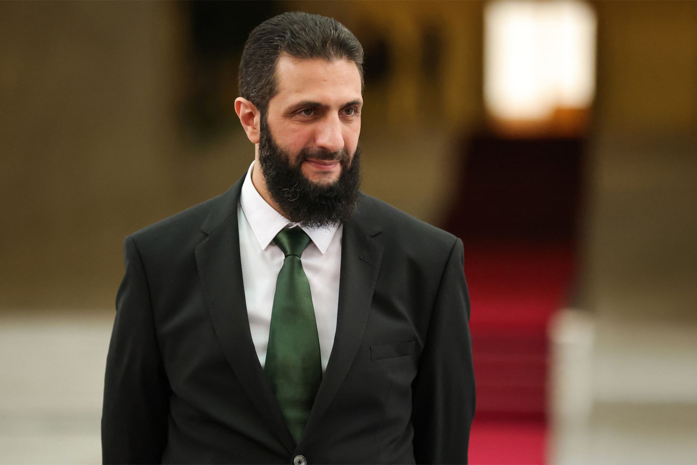Syrië: rebellenleider Ahmed al-Sharaa benoemd tot interim-president