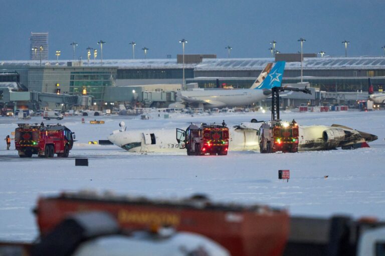 Canada: achttien gewonden bij een vliegtuigongeluk in Toronto