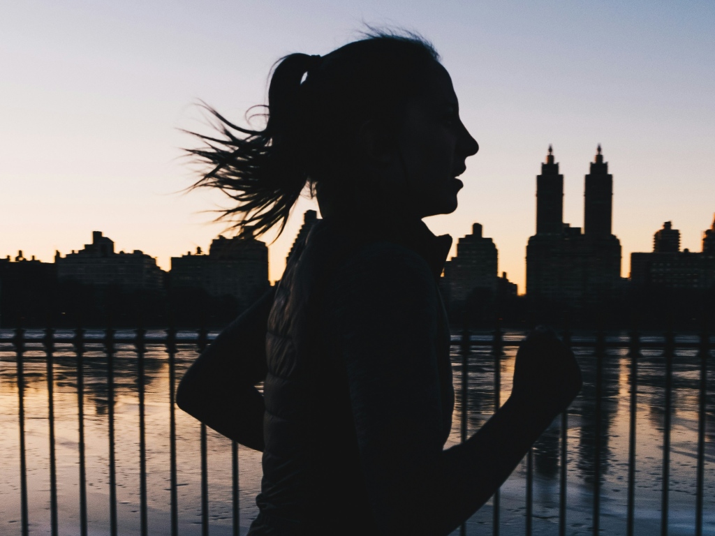 Moeten vrouwen niet meer in het donker hardlopen?
