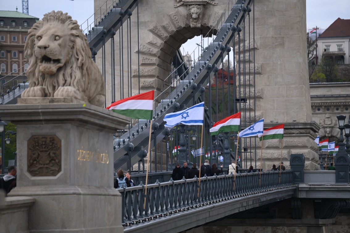 Netanyahu bezoekt Hongarije ondanks arrestatiebevel van het Internationaal Strafhof