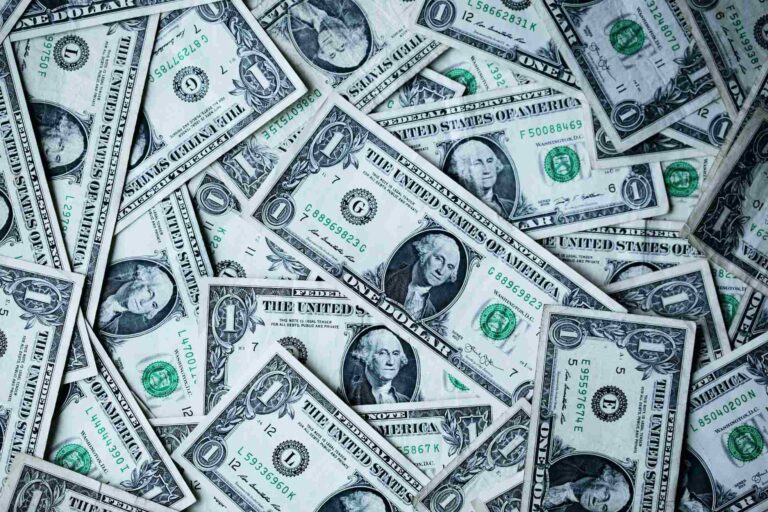 Zijn de dagen van de dollar geteld?