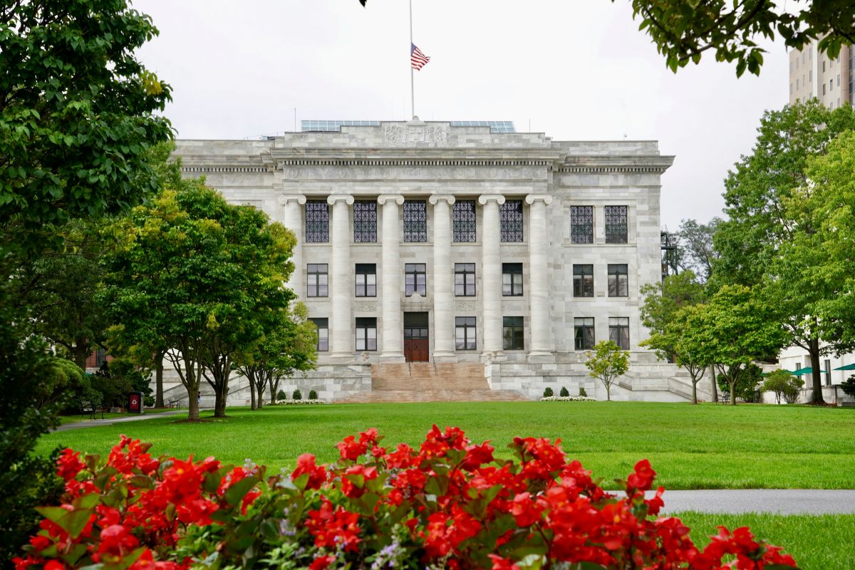 VS: regering bevriest 2,2 miljard dollar aan subsidies voor de Harvard-universiteit