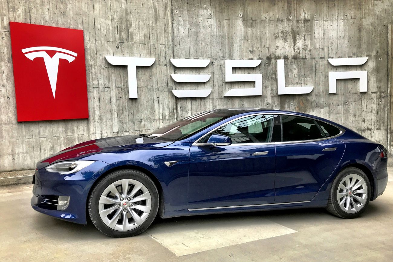 Moeten we nog wel een Tesla blijven rijden?