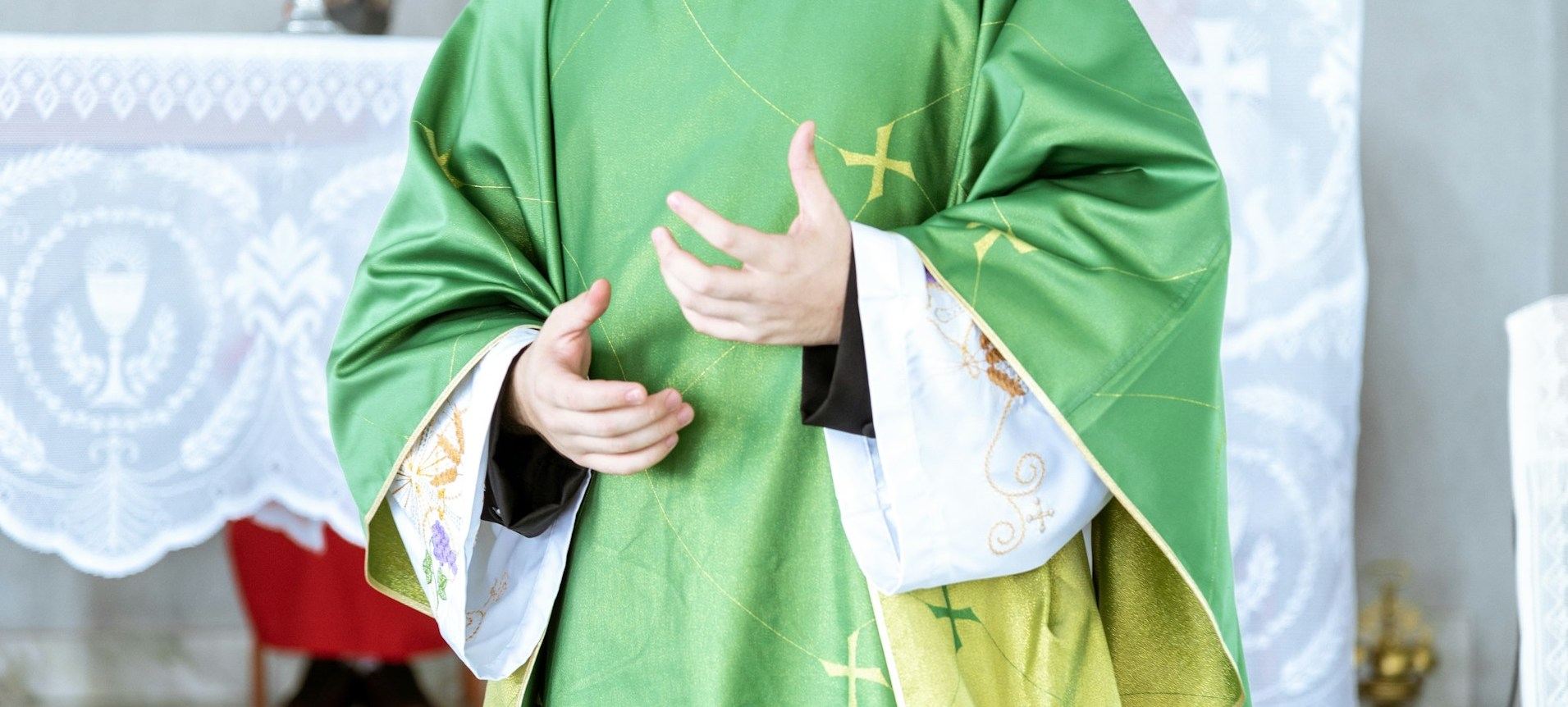 Een priester, een moord en een mysterie. De onopgeloste zaak van Shelter Island