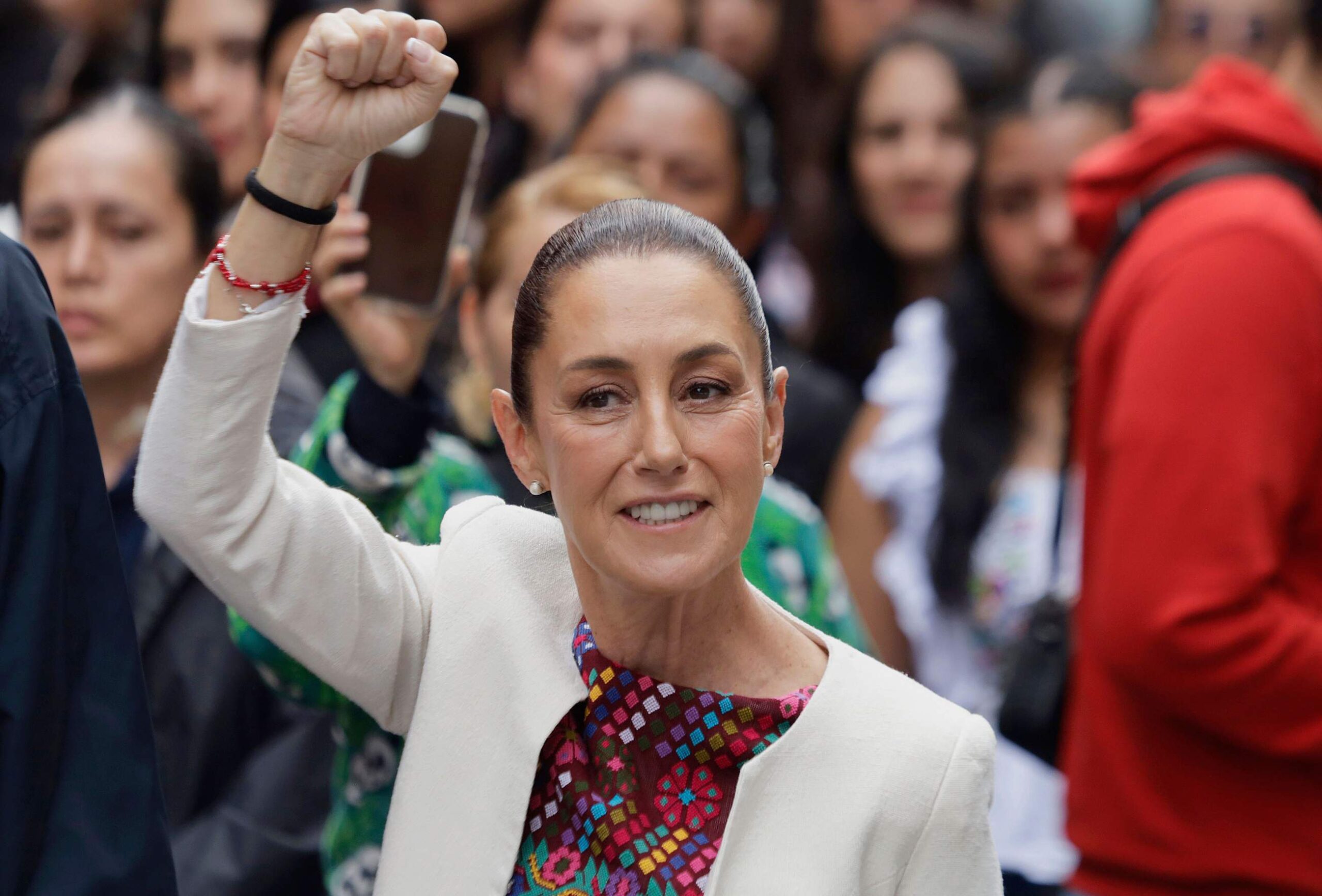 Mexico: president Sheinbaum dient klacht in na aanranding op straat