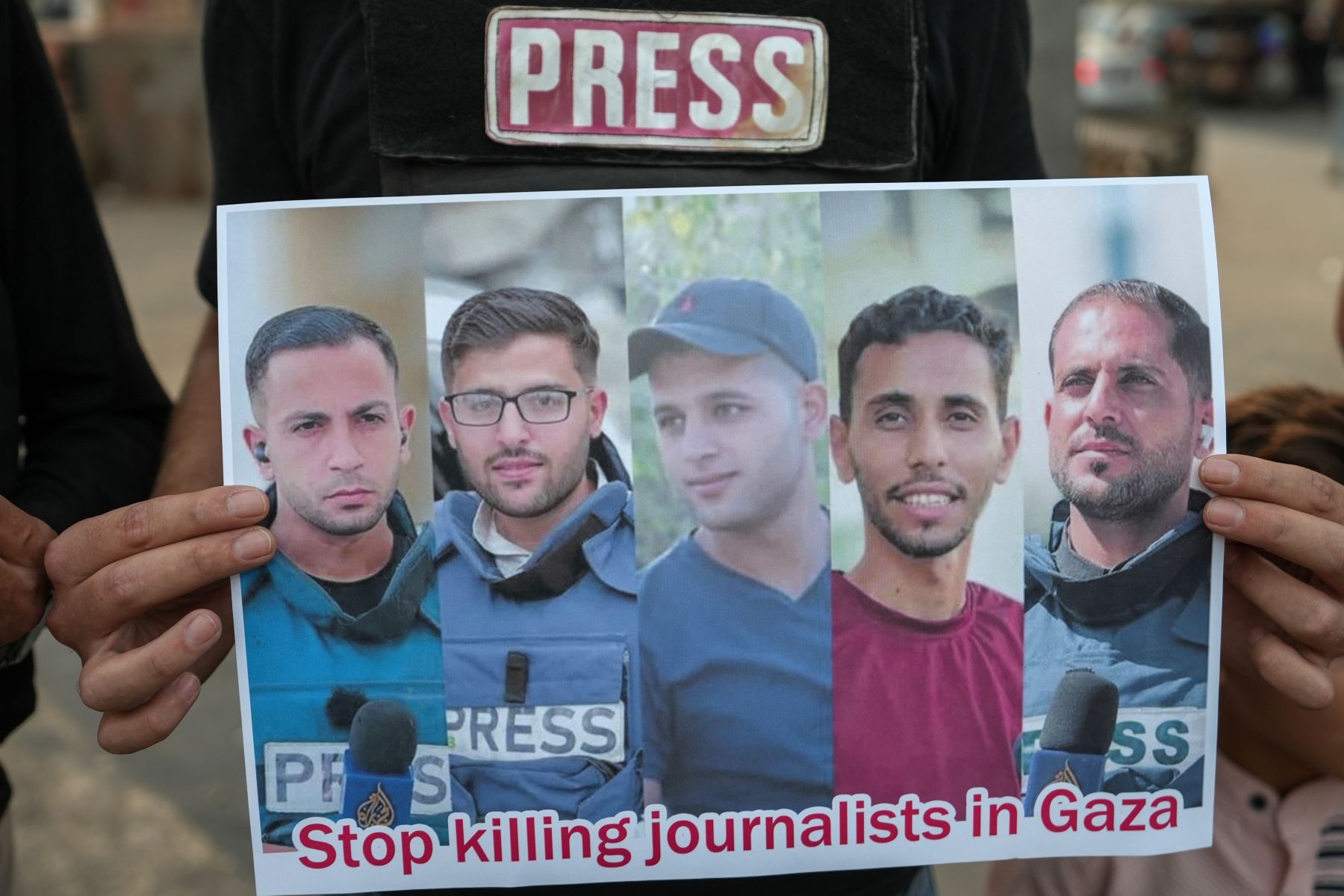 Gaza: moord op journalisten van Al-Jazeera lokt wereldwijde verontwaardiging uit