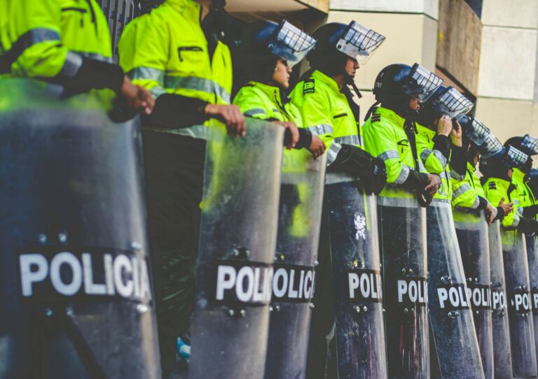 Ecuador: politie neemt lading explosieven op doorvoer naar Colombia in beslag