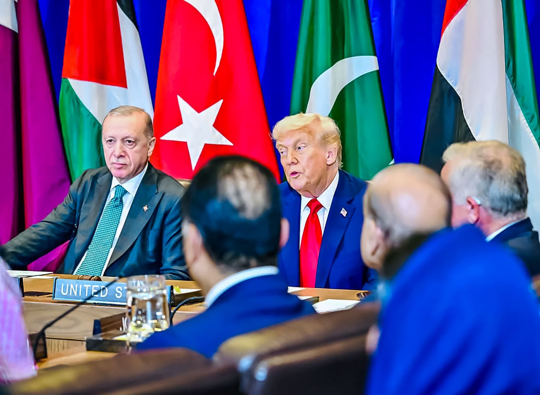 Midden-Oosten: Trump komt met nieuw plan voor toekomst van Gaza