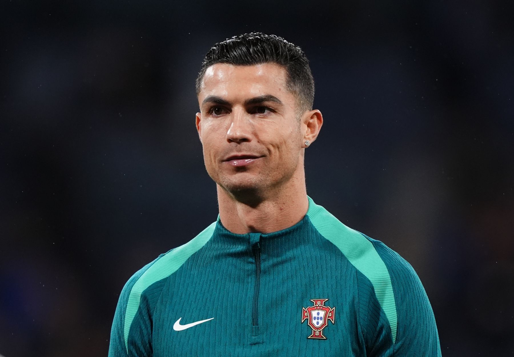 Cristiano Ronaldo officieel miljardair, als eerste voetballer ooit