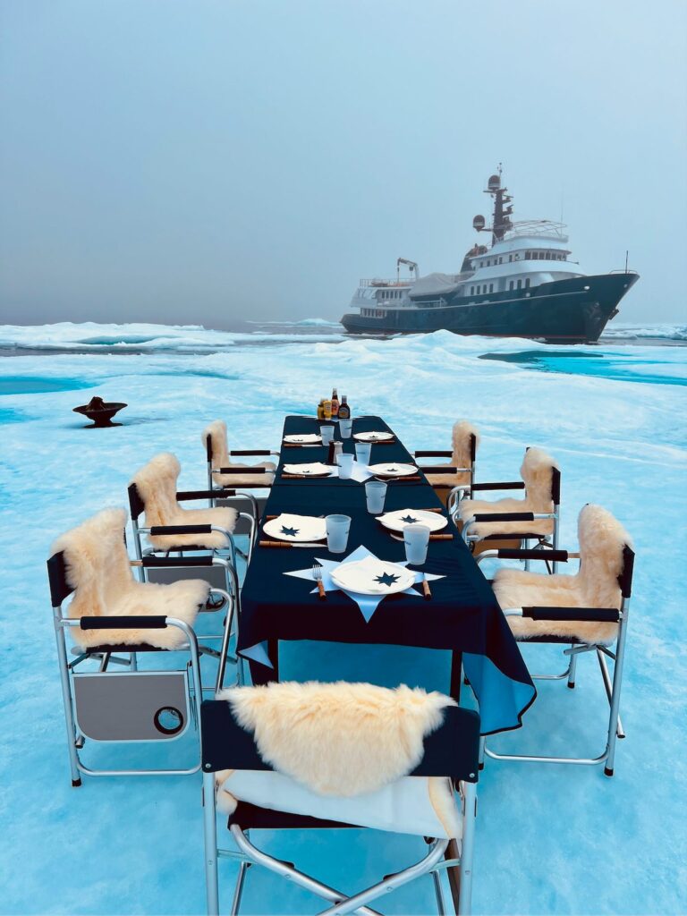 Diner op de pool 1