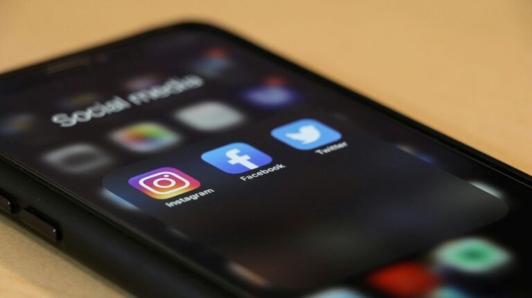 Turkije neemt wet aan die sociale media verbiedt voor jongeren onder de vijftien