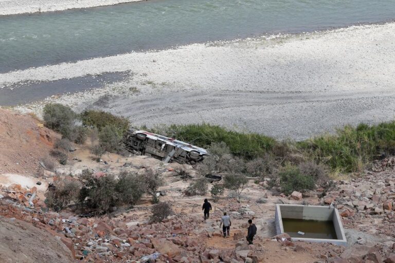 Peru: ernstig busongeluk kost aan minstens 37 mensen het leven