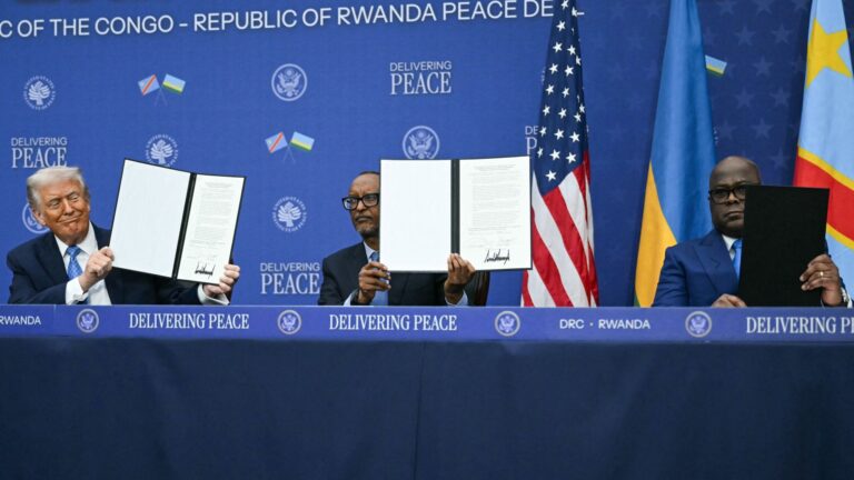 Rwanda en DR Congo ondertekenen vredesakkoord in Washington Rwanda en DR Congo ondertekenen vredesakkoord in Washington