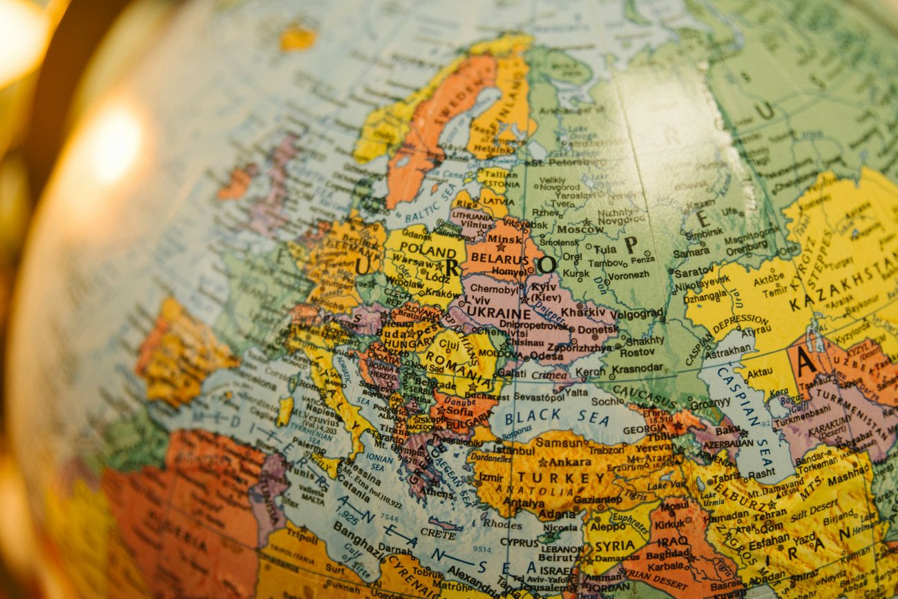 Peiling: helft Europeanen ziet Trump als een vijand van Europa