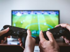 Elfjarige jongen behaalt record als jongste mannelijke gameontwikkelaar