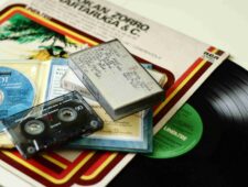 Vinyl, magazines en cassettebandjes: de renaissance van analoge media