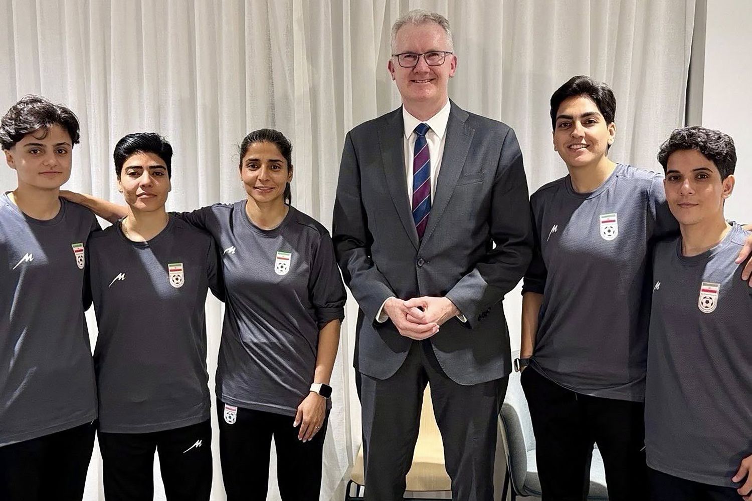 Australië verleent asiel aan Iraanse voetbalsters vanwege de oorlog