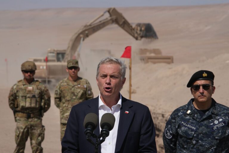 Chili: president Kast begint met de bouw van grensbarrières