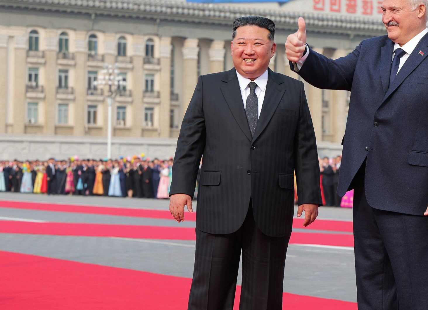 Belarussisch president Loekasjenka brengt tweedaags bezoek aan Noord-Korea 