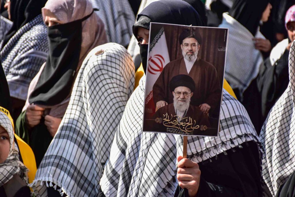 De aanstelling van Irans derde opperste leider Mo protest compressed