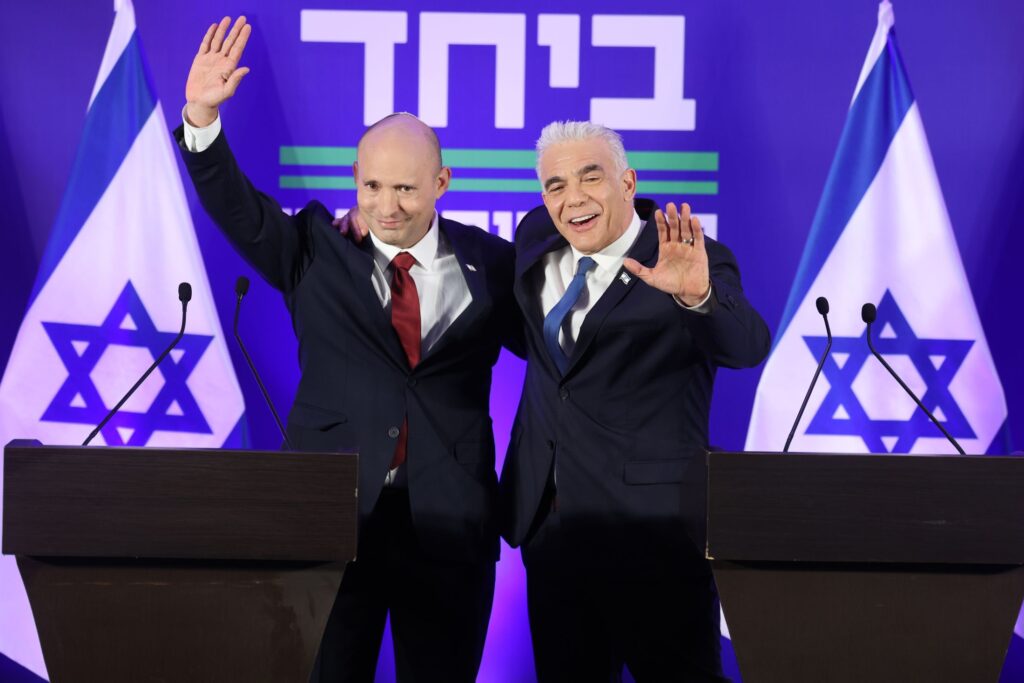 Israël: Netanyahu’s rivalen bundelen hun krachten in aanloop naar verkiezingen