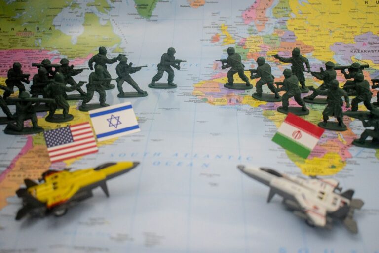 Staakt-het-vuren tussen de VS en Iran hangt aan een zijden draadje