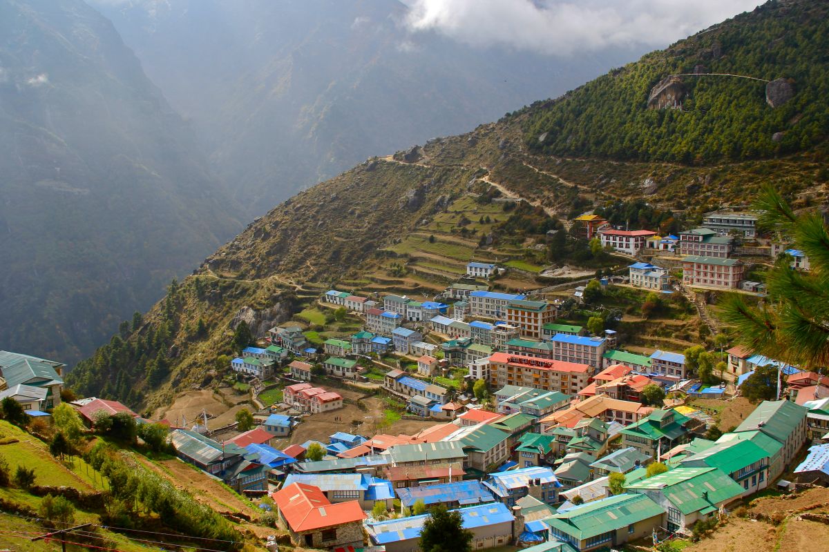 Vloedgolf Nepal: niet aardbeving, maar aardverschuiving was de oorzaak