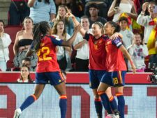 Topsport en een kinderwens? De Spaanse voetbalbond biedt gratis invriezen van eicellen aan