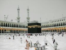 Saoedi-Arabië beschuldigt de Houthi’s ervan een drone op Mekka af te vuren