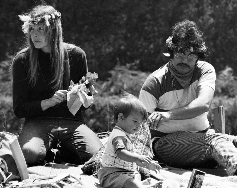 Hippiefamilie bij Summer Solstice Love-In. – © Ted Streshinsky / Corbis via Getty Images