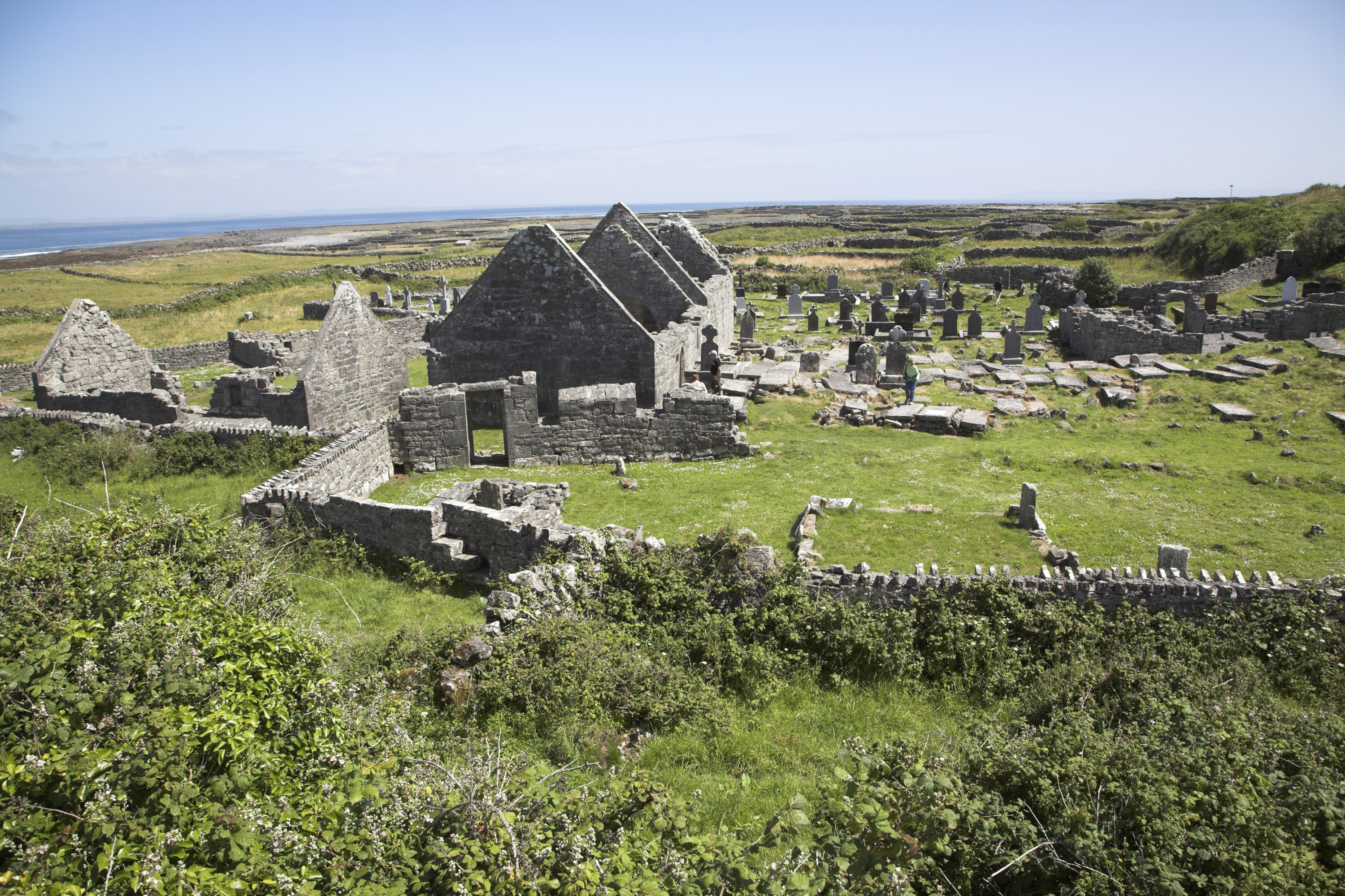 Huizen zoals deze zijn in Burren zeldzaam, omdat de bewoners te arm waren om stenen woningen te bouwen. – © Getty Images